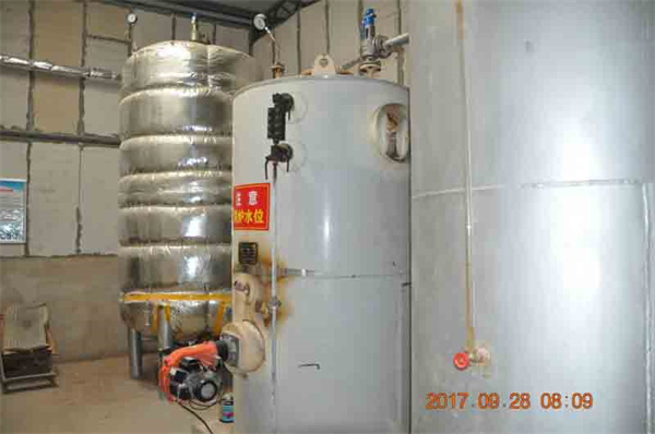 生產設備-發(fā)泡機